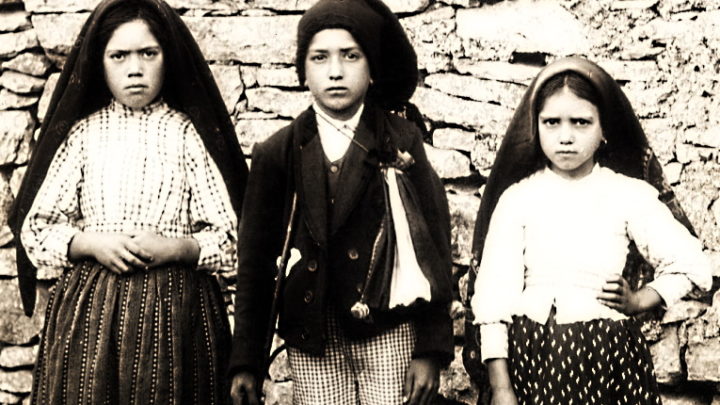 Dossier Fatima: Tutti i misteri del giallo del XX secolo che la Chiesa ha occultato